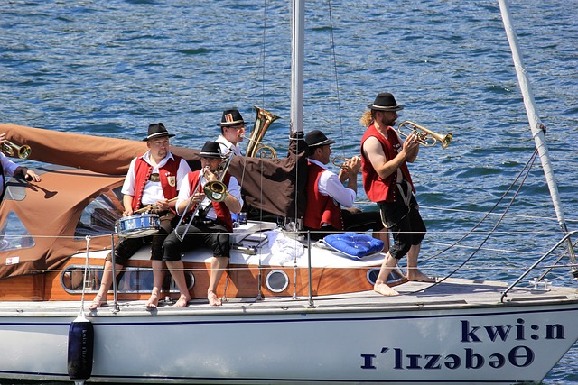 趣突起的初 趣突起的初